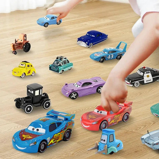 Disney Pixar Cars 1:55 diecast metal alloy toy car set featuring Lightning McQueen, Mater, Jackson Storm, and The King.