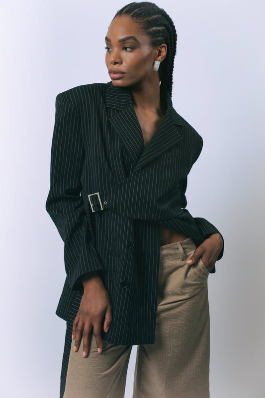 Le Réussi Luna Noir Pinstripe Blazer: Bold Power Dressing in Sophisticated Black - Blazer